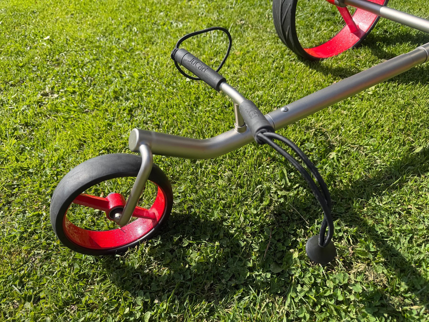 Jucad Trolley: JuCad Ghost Titan manuell mit Teleskop Golfschirm Silber – Usato da Nürensdorf venduto da DaniSkywalker 2