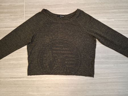 pull vert foncé taille M
