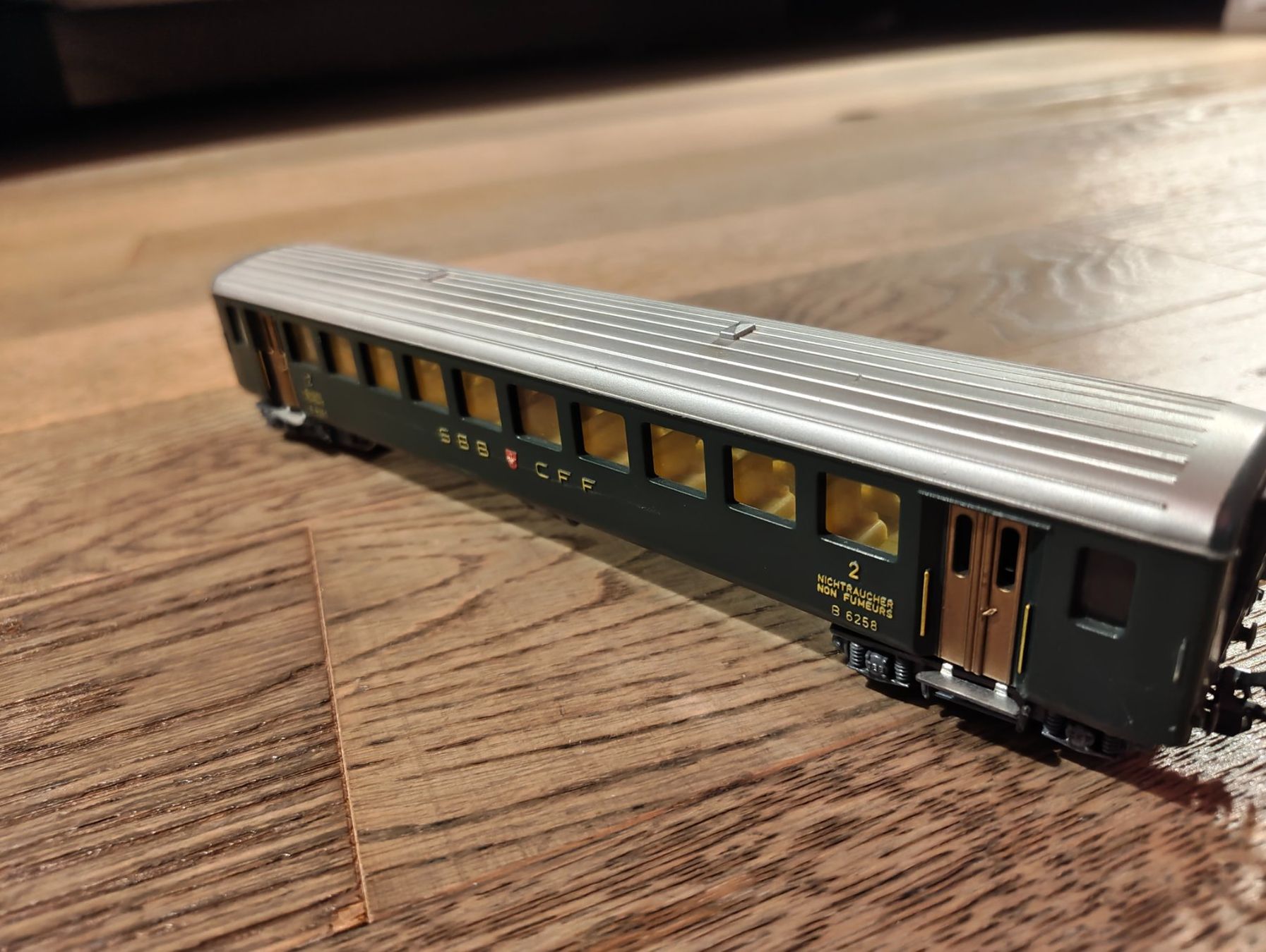 Märklin Modelleisenbahnen: Märklin Zug Set – Gebraucht aus Lonay von que_6phm 5