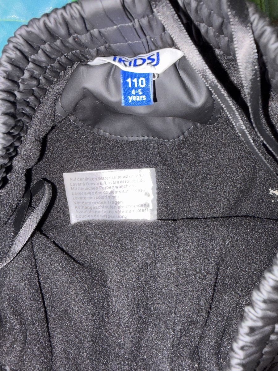 Lotti & Set di vestiti: RegenJacke mit Regenhose – Usato da Ostermundigen venduto da des_t9vv 1