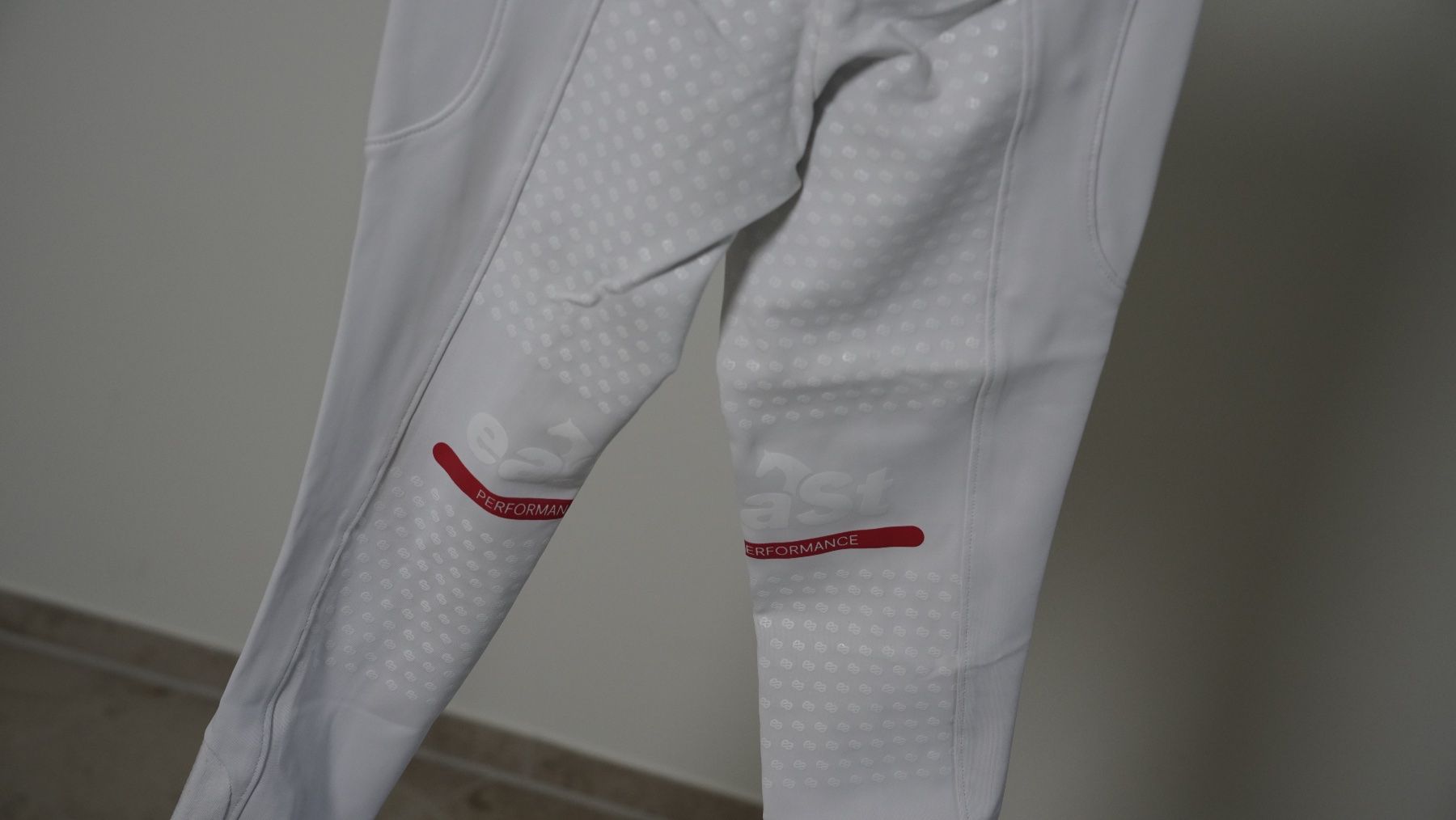 Leggings: East R2 Performance NEU Reithose Reitlegging Turnierreithose – Nuovo (secondo la descrizione) da Zürich venduto da julia_vina 2