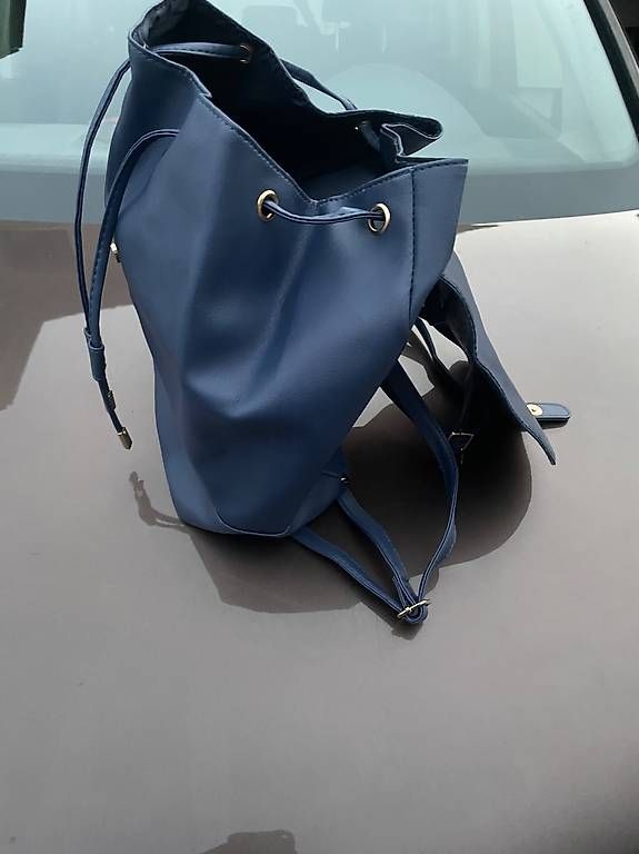 Sacs à dos: Damenrucksack – D'occasion à Malix par rufus07