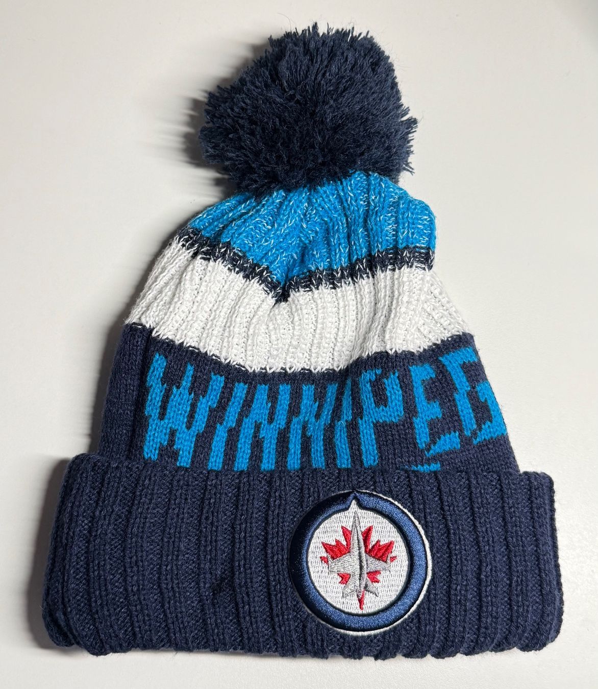 NHL Copricapi, berretti & cappellini: Bonnet NHL Winnipeg Jets – Usato da Denges venduto da peumens