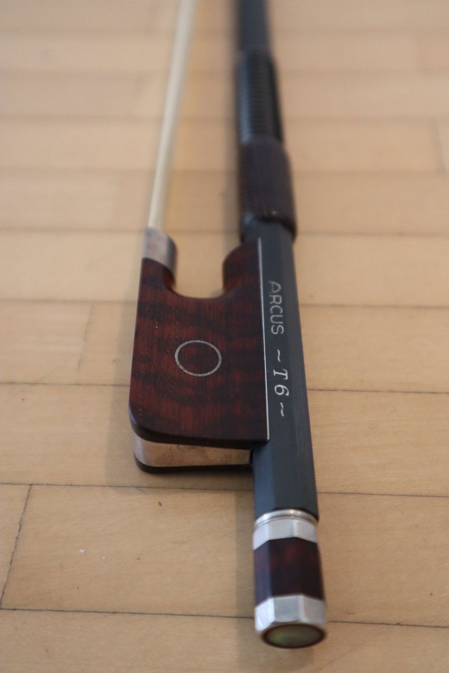 Instruments de musique: Arcus T6 Cellobogen Carbon 935 Silber neuwertig – Neuf (Voir description) à Gossau ZH par GimK_4er 3