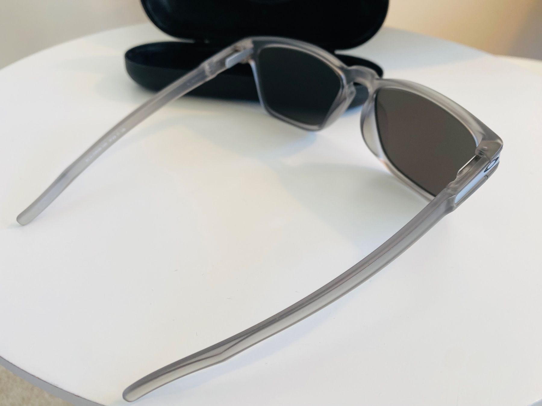 Oakley Occhiali & Lenti: Oakley OO9358 55/17 Sonnenbrille mit Case – Usato da Zürich venduto da dennisbooker2001 3