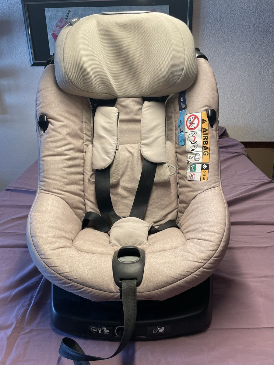 Maxi-Cosi Seggiolini per auto: Autositz Maxicosi Axissfix – Usato da Bergdietikon venduto da stefania_88 3