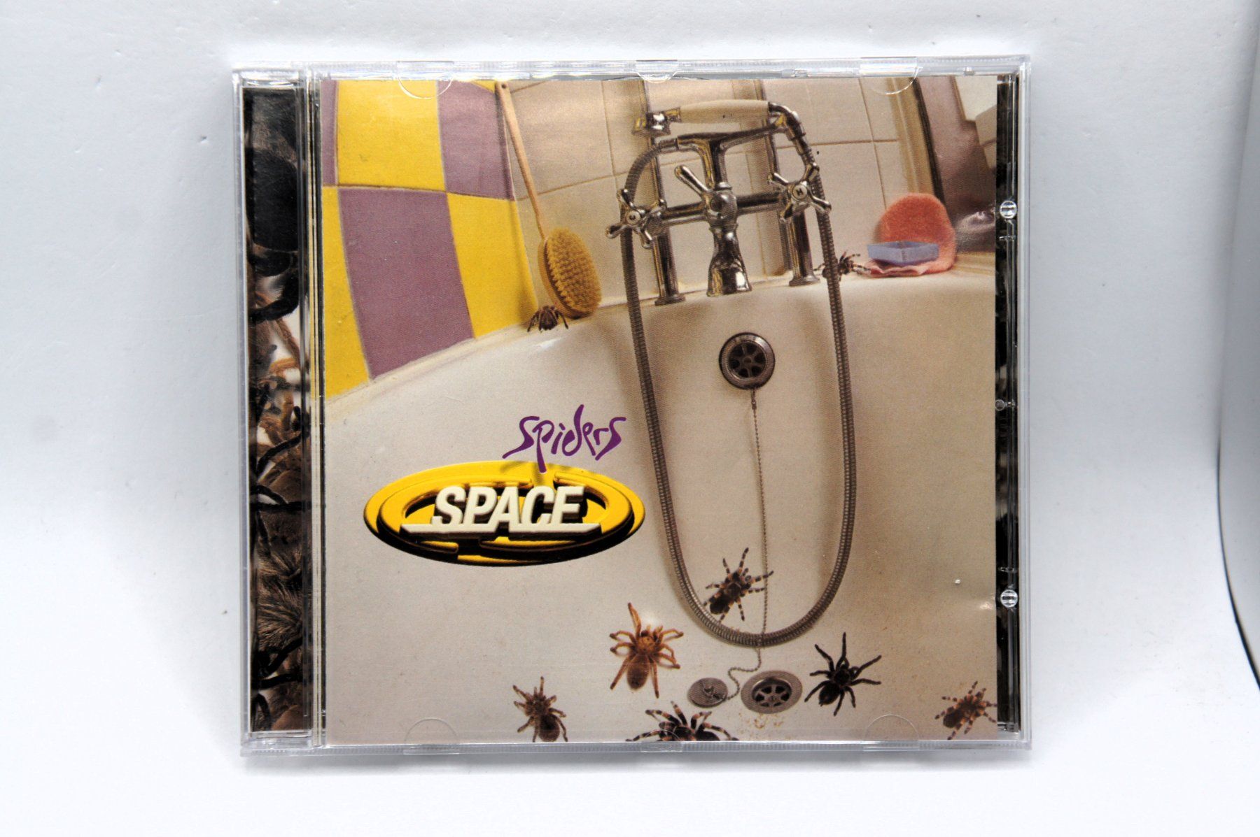 CDs: CD Space - Spiders – Gebraucht aus Ernetschwil von luisvonerni