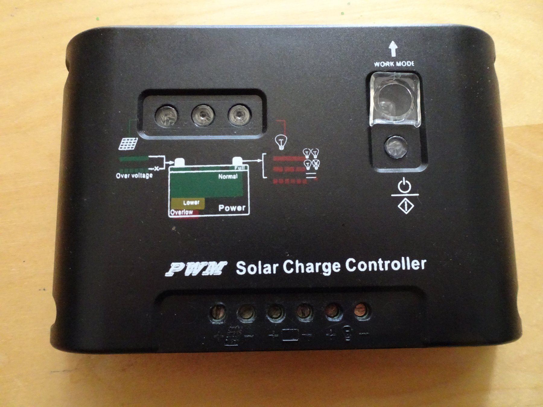 Accus & piles: PWM Solar Charge Controller – D'occasion à Dürnten par solaroebi