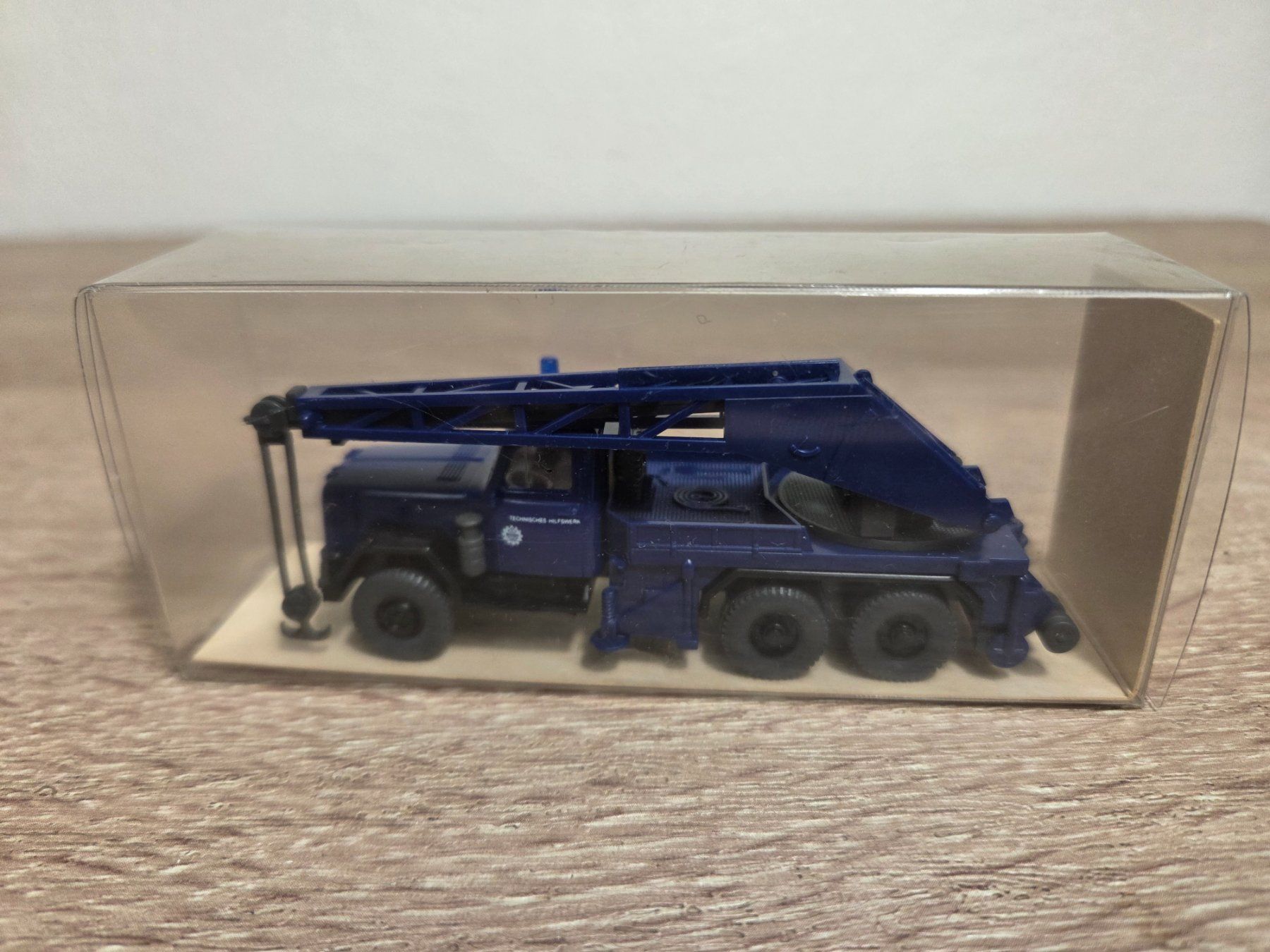 Wiking Modellini d'auto: Wiking 24694 H0 – Nuovo e nell'imballaggio originale da St-Aubin-Sauges venduto da Lo_Go 1