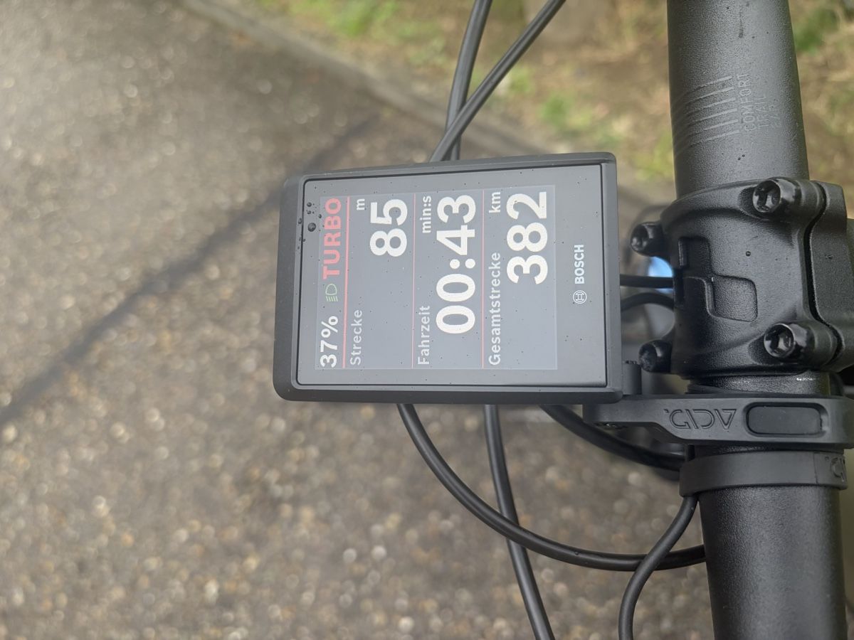 CUBE Kathmandu Hybrid Pro 800 – olivgrün, nur 381 km (Gebraucht) in Egg ...