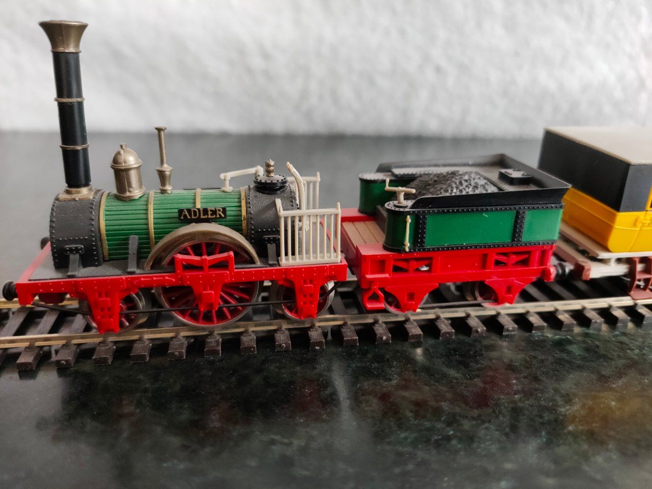 Trix Modelleisenbahnen: Adler Spur H0 Marke Trix – Defekt aus Lalden von Peschere 1