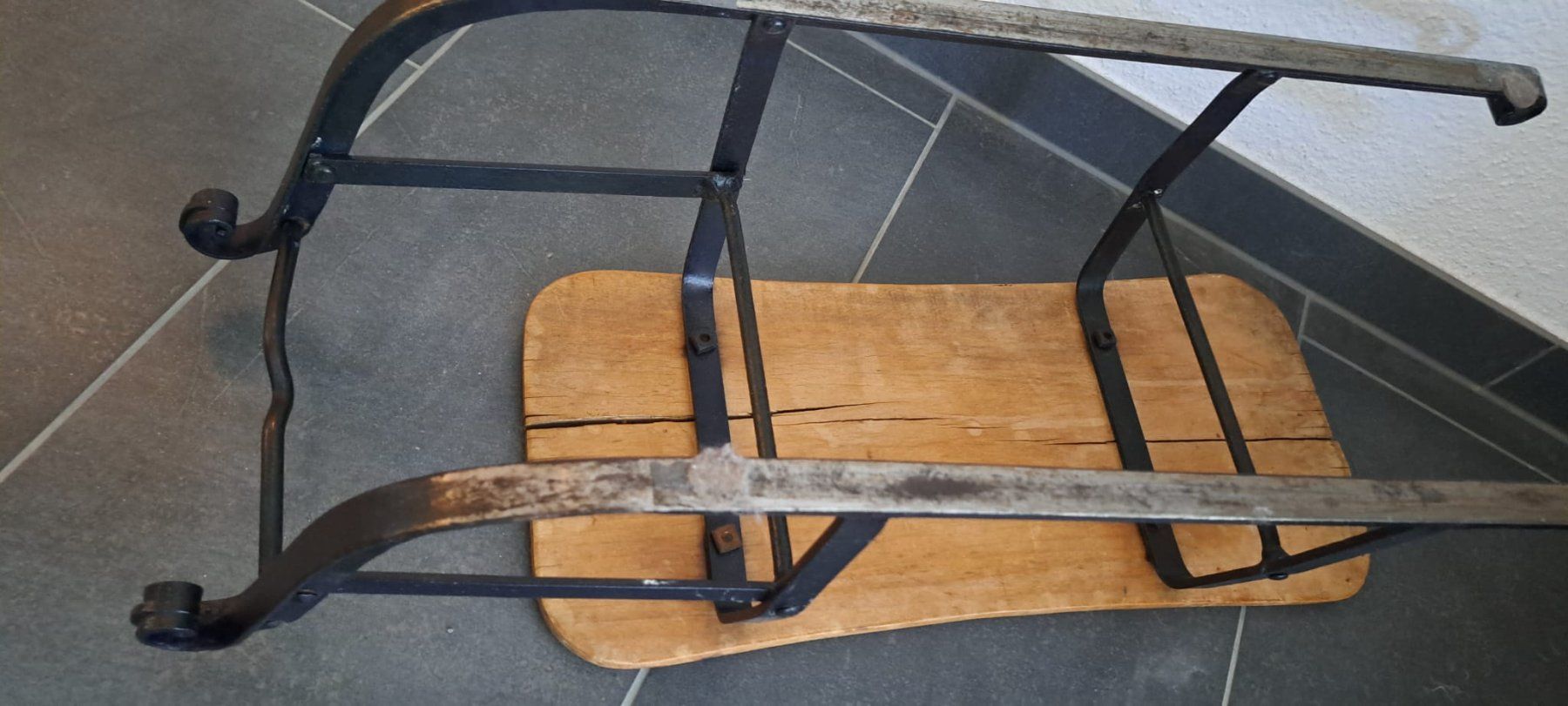 Tutte le decorazioni: Rarer antike Schlitten aus Holz & Eisen – Usato da Biel/Bienne venduto da vincza2012 2