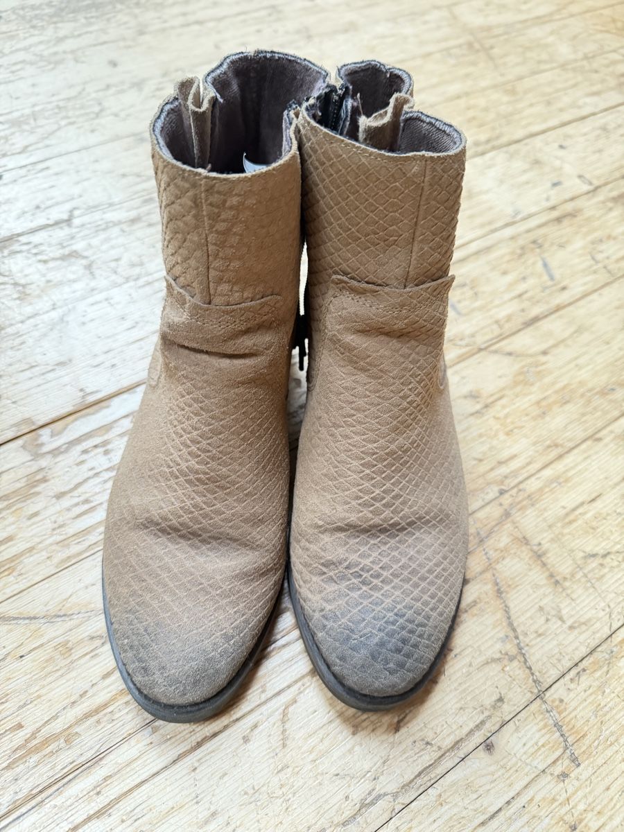 Tamaris Damenschuhe: Stiefelette von Tamaris – Gebraucht aus Donat von troja007