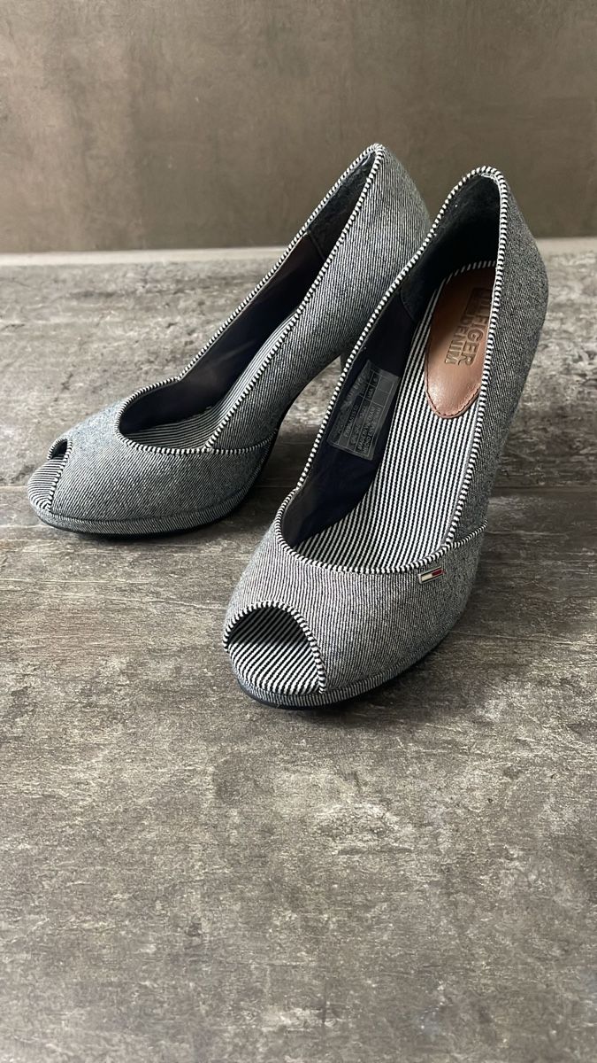 Tommy Hilfiger Scarpe da donna: Pumps Hilfiger Denim Grösse 37 – Usato da Möhlin venduto da awe0701