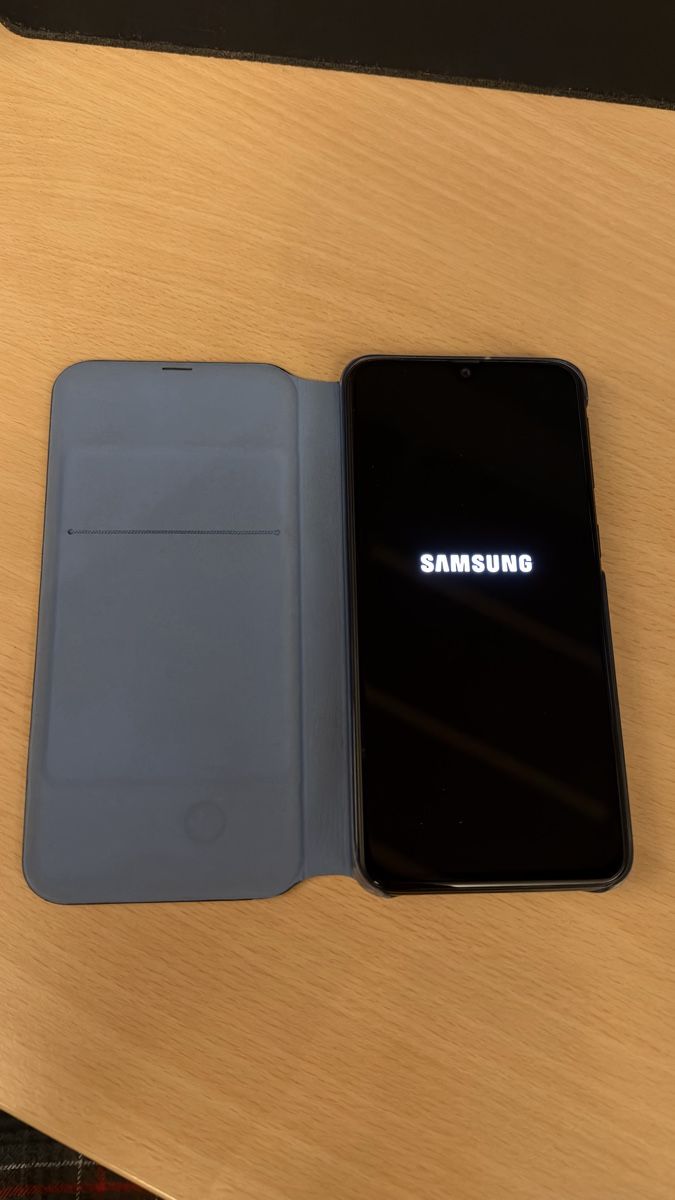Samsung Handys / Smartphones: Samsung A40 64GB – Gebraucht aus Aarau von Melia077 3
