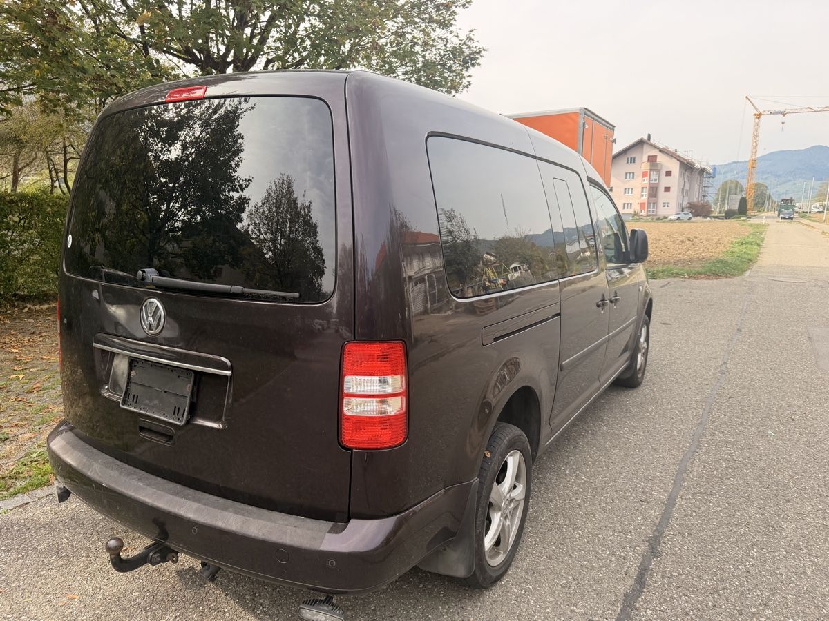 VW Véhicules utilitaires: VW Caddy Maxi 2.0 TDI – D'occasion à Roggwil BE par mun_hmx7 5