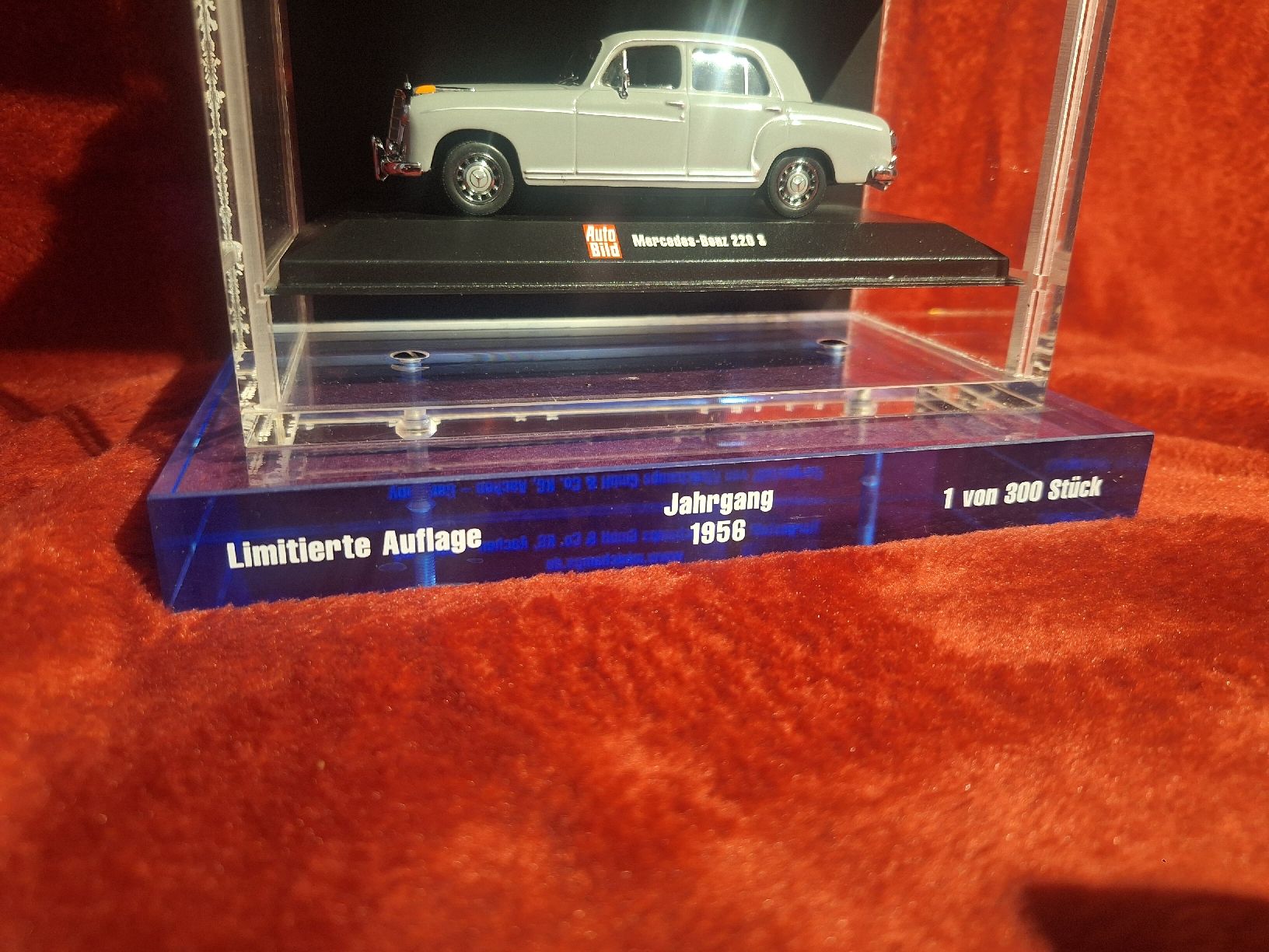 Modellini d'auto: Auto Bild Edition 2006: 4 Modellautos in Acryl Vitrine – Usato da Menzingen venduto da jon_kny7 5