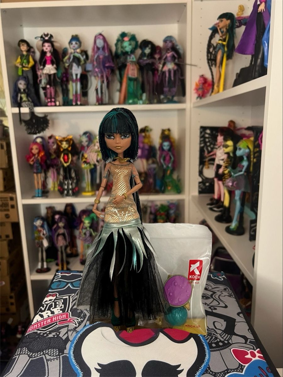 Bambole: Monster high – Nuovo (secondo la descrizione) da Osogna venduto da elisa__ks__