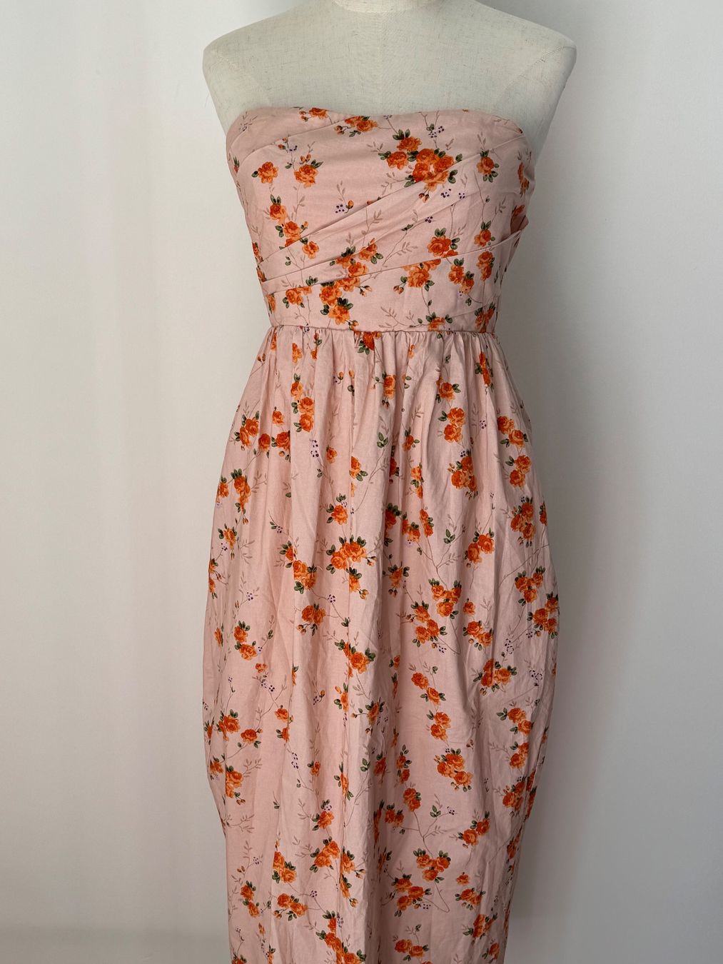 Robes: LoveShackFancy strapless midi dress – Neuf avec emballage d'origine à Zürich par di_archive 2
