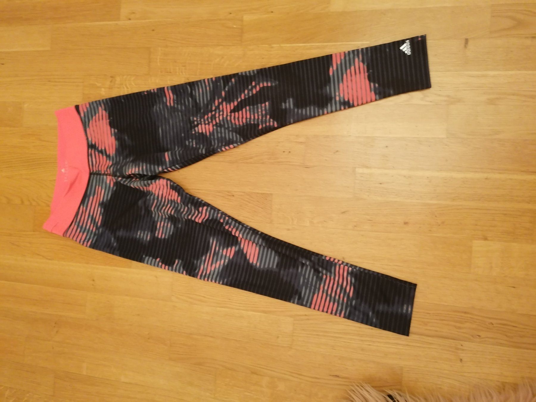 Adidas Leggings: Adidas Damenhose XS – Neuf (Voir description) à Bettlach par Kvety