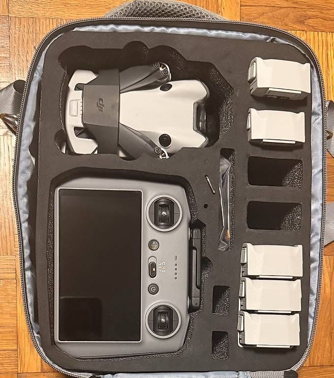 DJI Modellismo RC: DJI Mini 4 Pro  5 batteries + télécommande + sac – Usato da Vésenaz venduto da leo_87bv