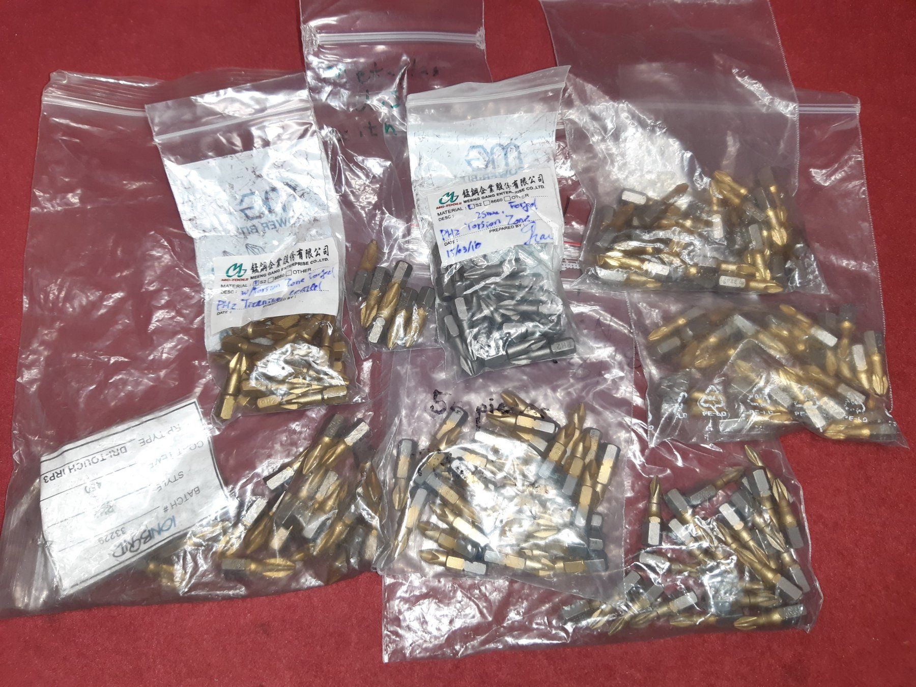 Tutti gli attrezzi: Vierkant - Bits ca. 500g – Usato da Lohn-Ammannsegg venduto da Molch7