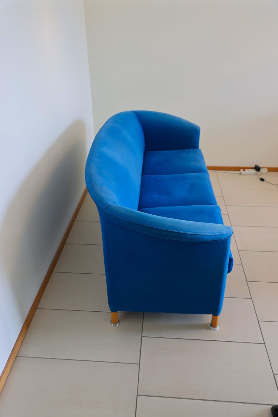 Wittmann Divani: Blaues Designer Sofa Aura von Wittmann – Usato da Zürich venduto da hbm 2
