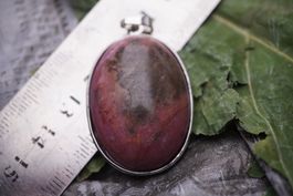 Rhodonit    Oval Anhänger ab 1.-  –Lot Adlun-