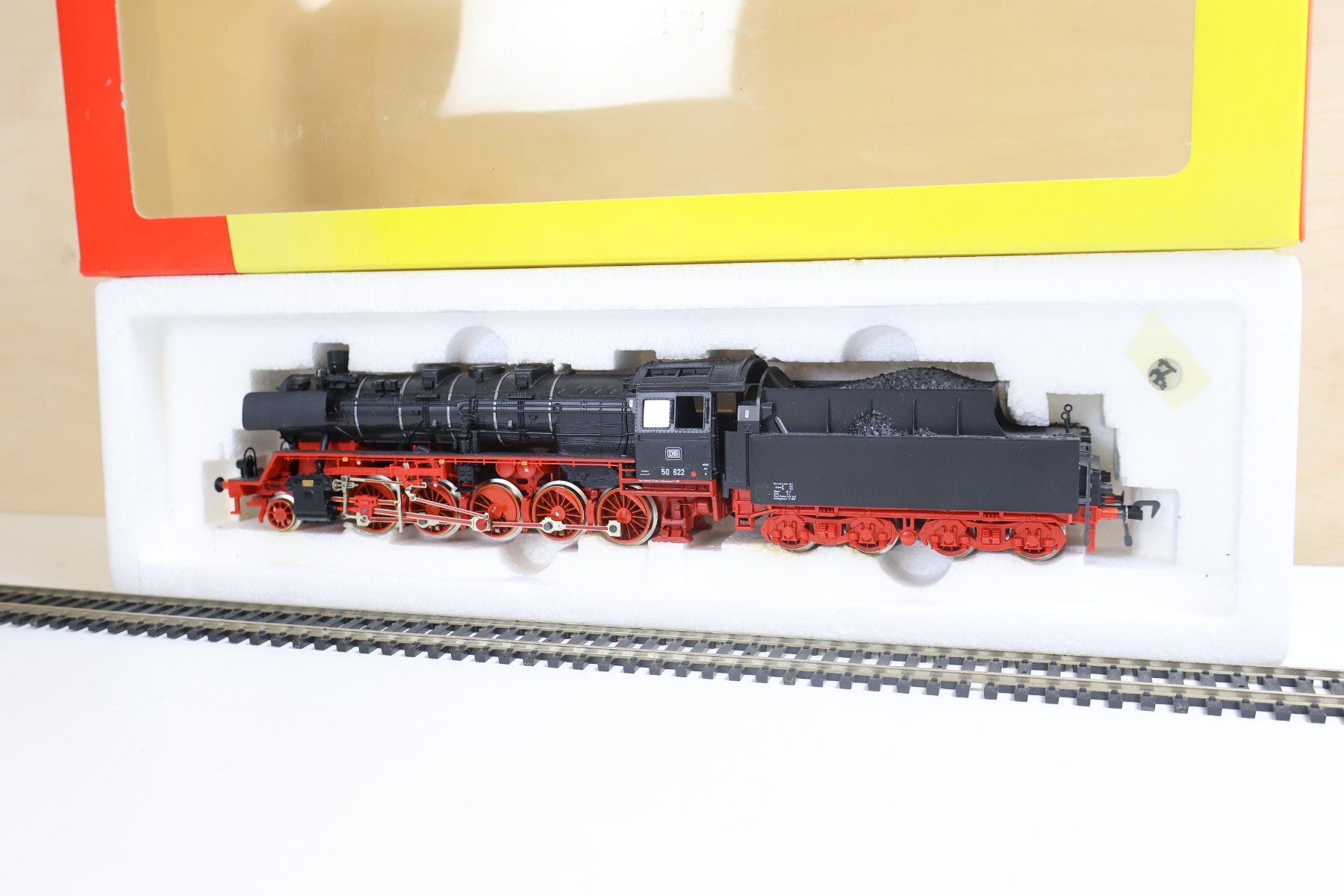 Fleischmann Modelleisenbahnen: Fleischmann grosse Dampflok BR 50 - H0 DC 4805 – Gebraucht aus Winterthur von Monstera 3