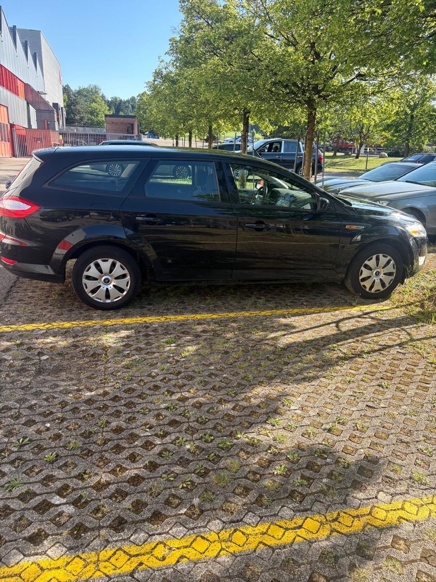 Ford Automobili: Ford Mondeo 2.0i – Usato da Niederuzwil venduto da buci7 3