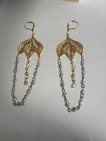 Goldene Ohrringe mit grünen Steinen, neuwertig!
