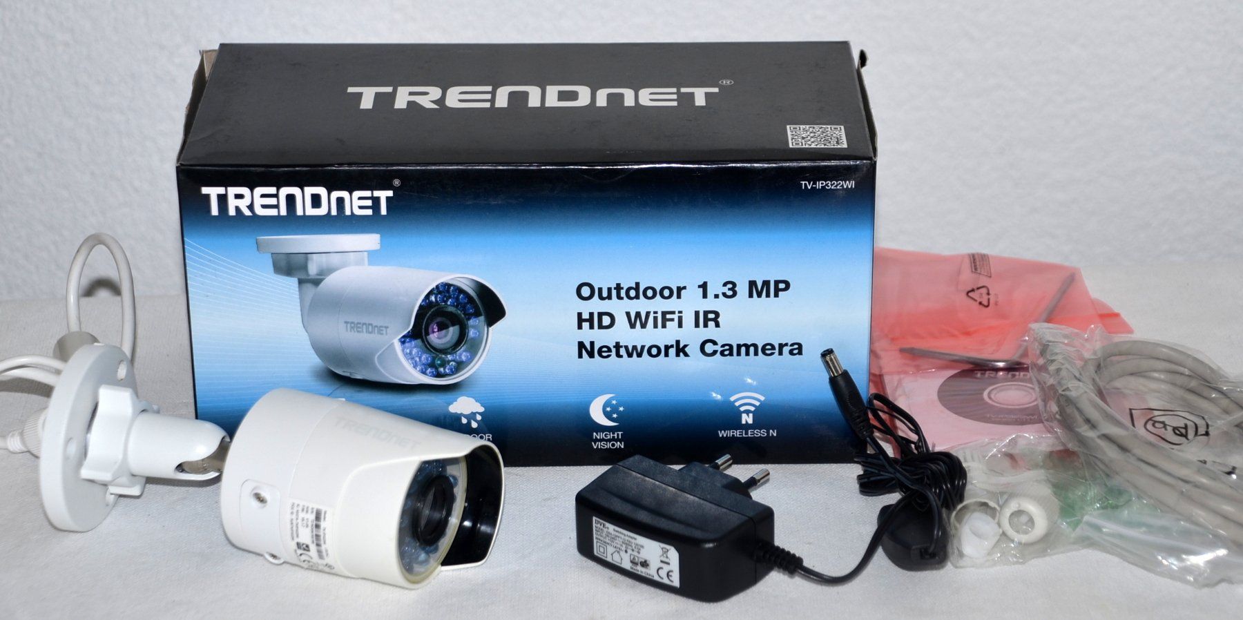 Alarmanlagen: TRENDnet TV-IP322WI Außenkamera / caméra extérieure – Neu (gemäss Beschreibung) aus Collonges von arashee