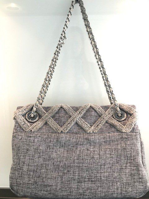 Borse da donna: Tasche grau – Usato da Kilchberg venduto da boudoir076 1