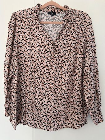 Bluse Blumenmuster C&A 48 neu 100% Viscose