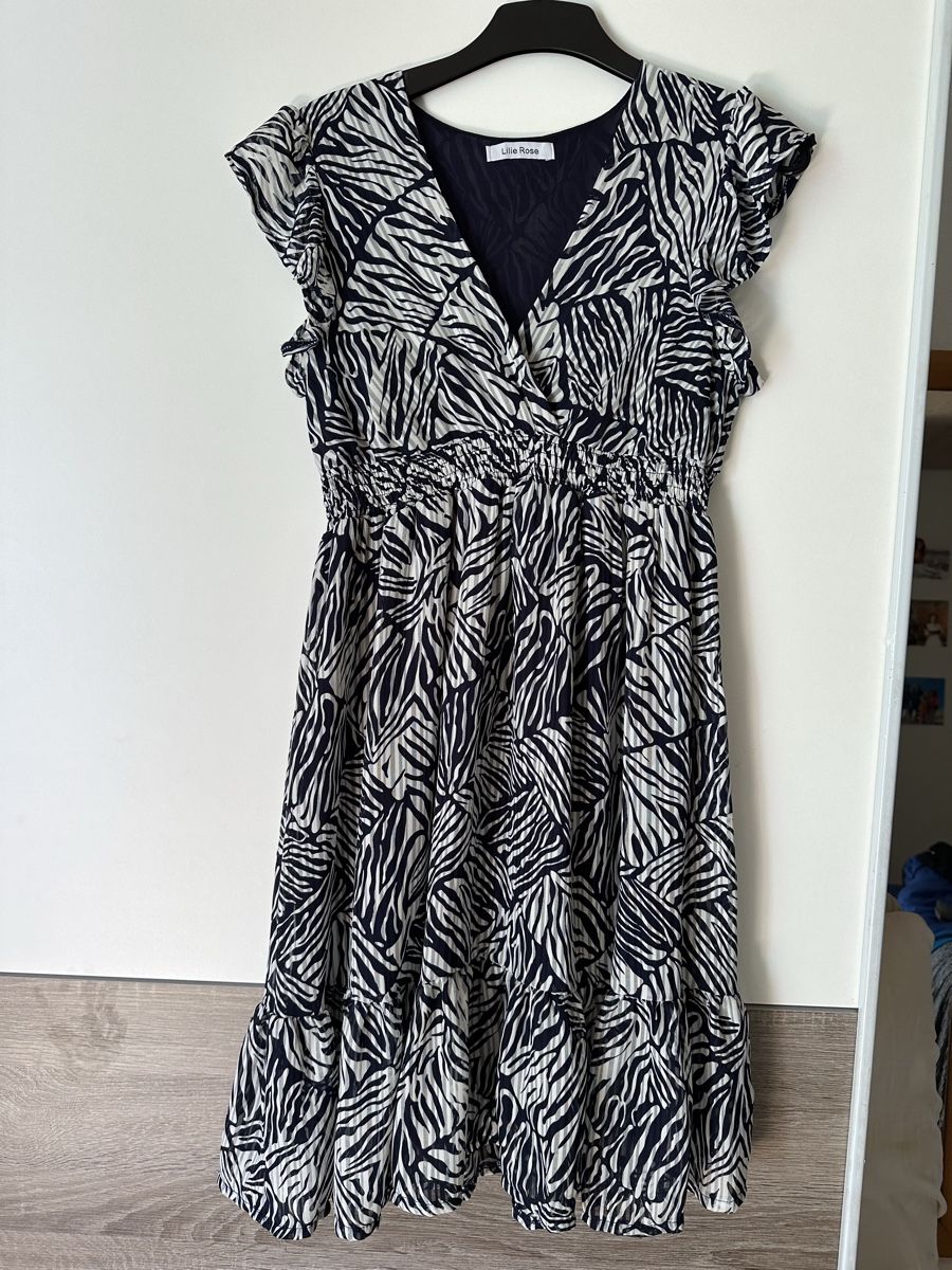 Vestiti: Robe d’été élégante  – Usato da Fribourg venduto da LaureG85