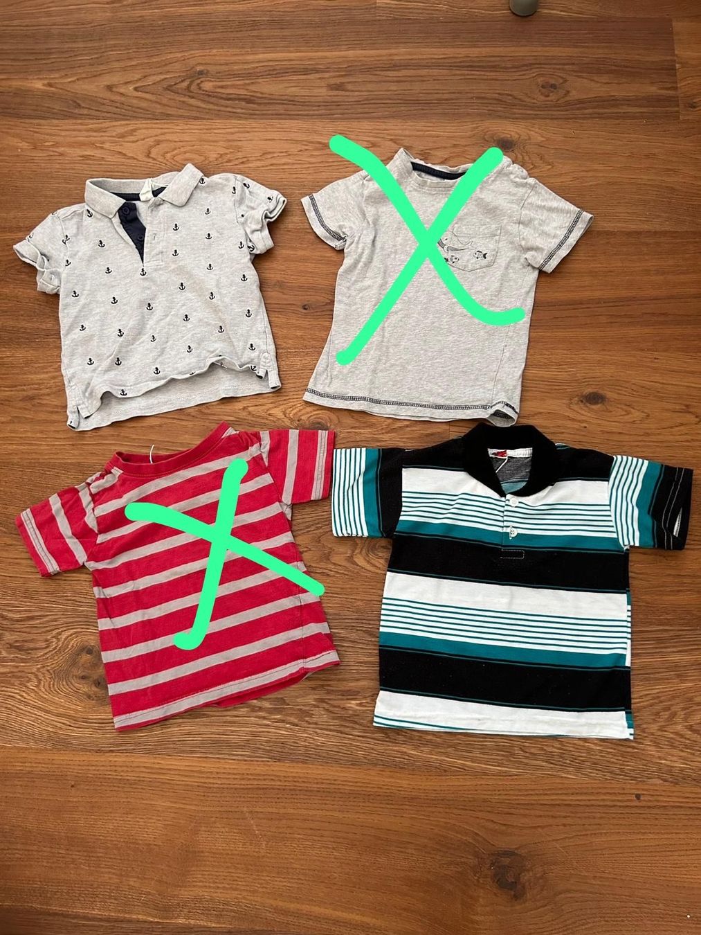 Lotti & Set di vestiti: Kleiderpaket Grösse 98 – Usato da Selzach venduto da lua_22sv