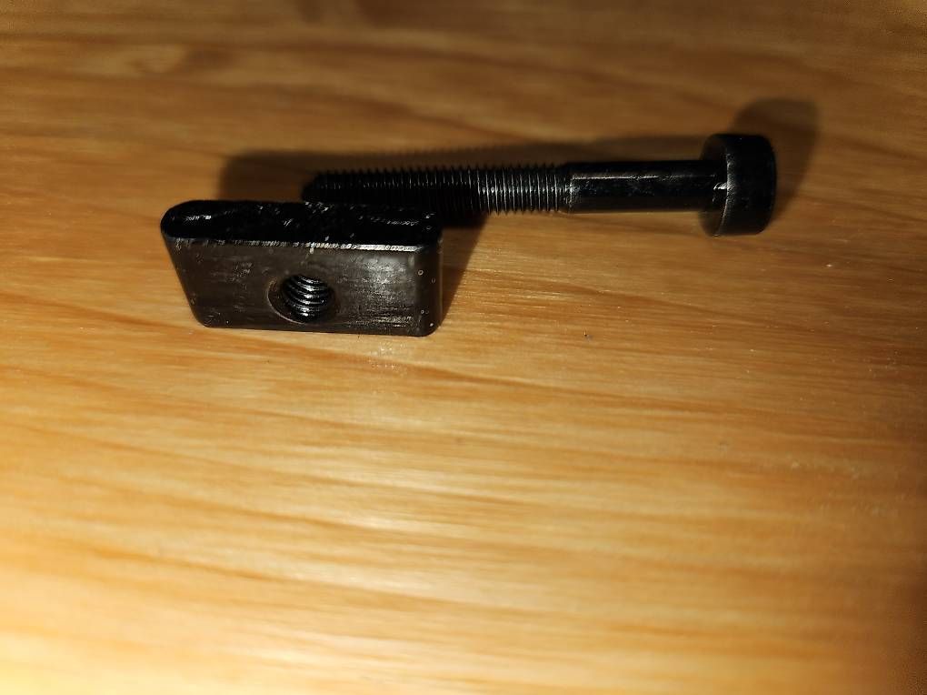 Stokke Hochstühle: Stokke Tripp Trapp Schraube und Plättchen – Gebraucht aus Schüpfen von SANNYLI31 2