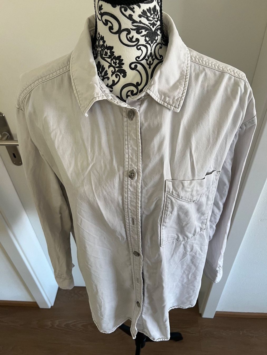 H&M Blusen: 👚Bluse Hemd hellgrau L – H&M – Neu (gemäss Beschreibung) aus Vaduz von NotNeeded 5