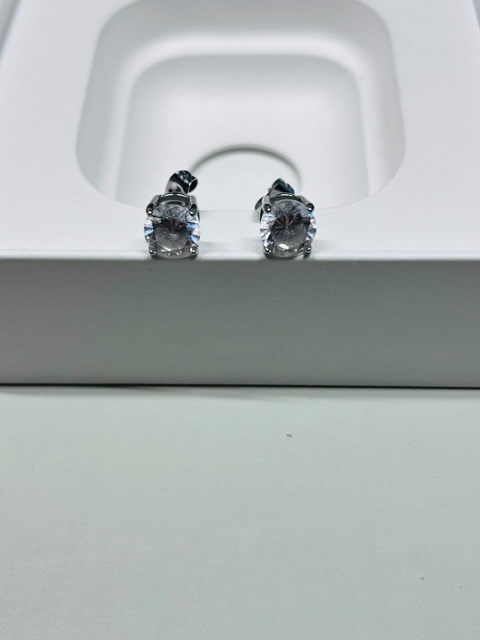 Ohrringe & -stecker: Orecchini Stainless Steel Zircone – Gebraucht aus Giubiasco von LorisVale 5