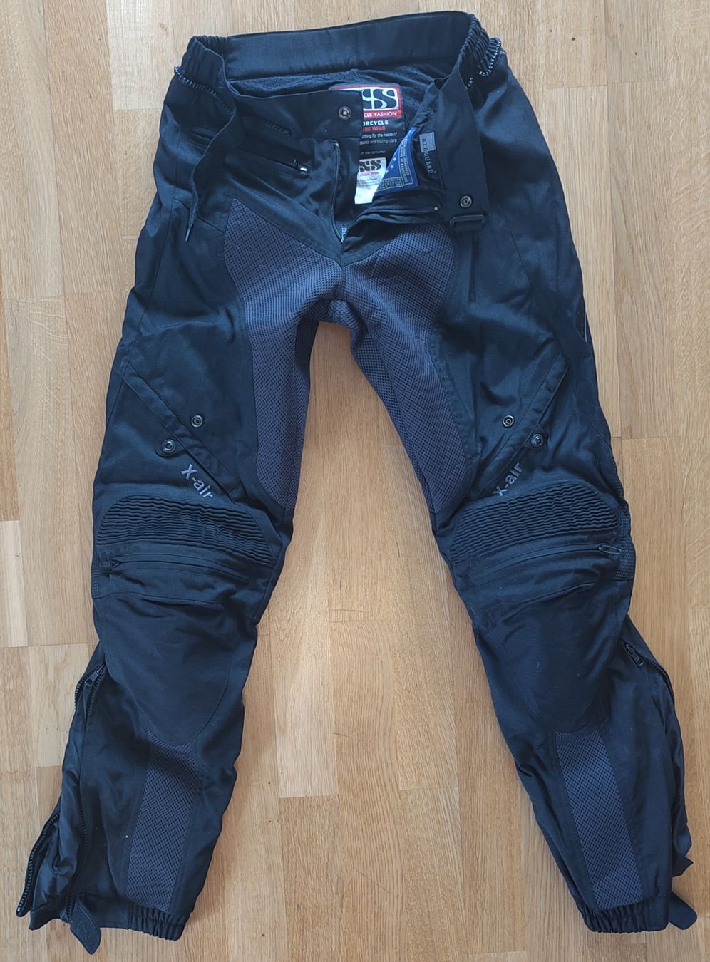 IXS Pantaloni: Motorradhose von IXS – Usato da Luzern venduto da felixet