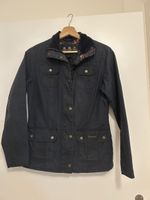 Wunderschöne Barbour Navy Wax Jacket