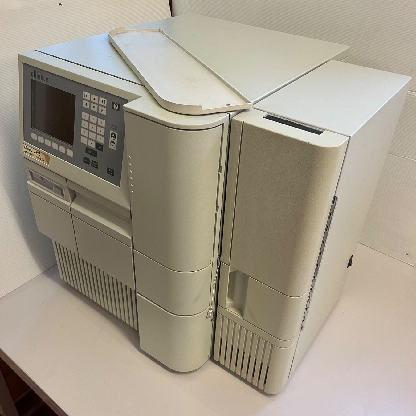 Accessori da laboratorio: Waters Alliance 2695 Separation Module – Usato da Niederdorf venduto da LeptonAG_Labor