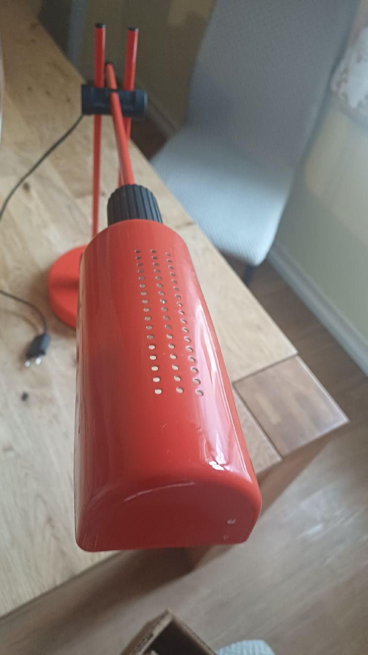 Schreibtische: Schöne Bürolampe – Gebraucht aus Flawil von Naphtali 6