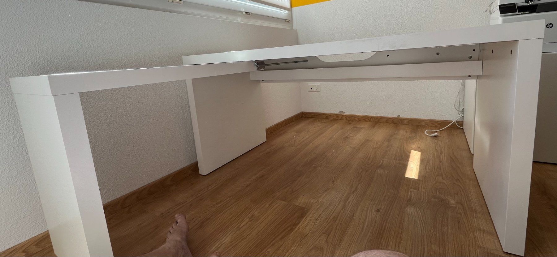Ikea Scrivanie: IKEA MALM - ausziehbares Büromöbel – Usato da Langenthal venduto da Tosafaal 2