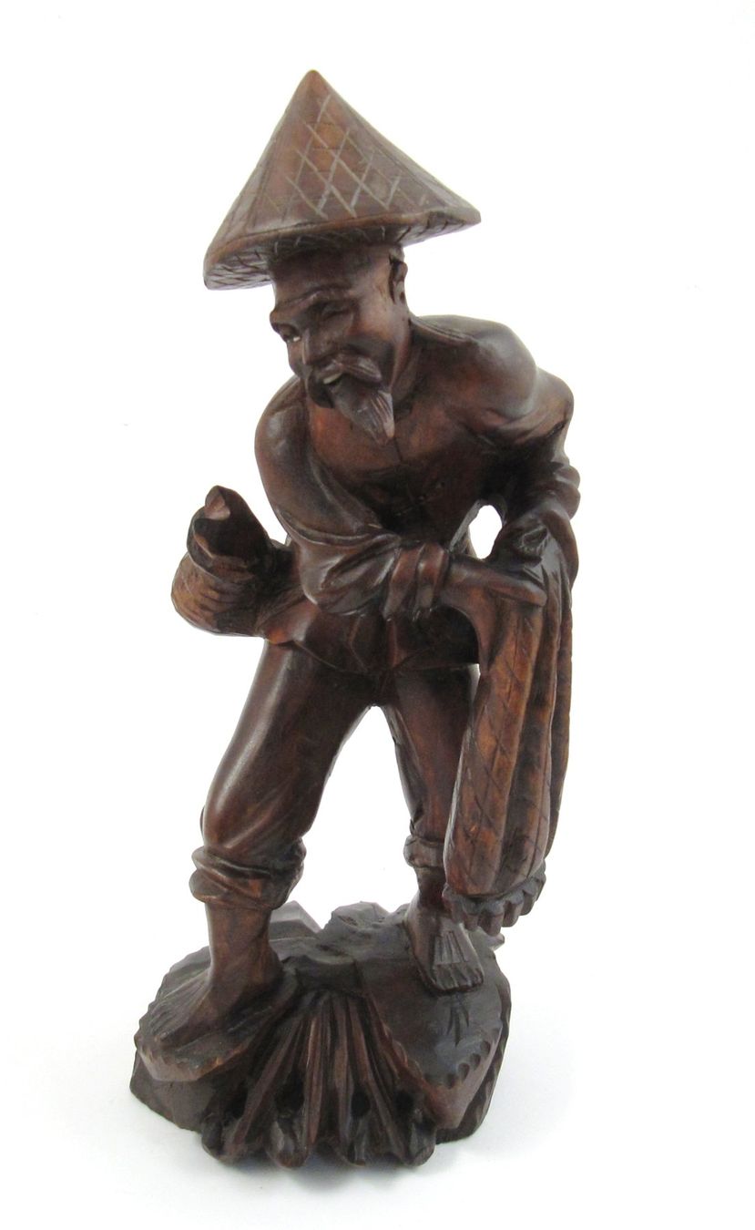 Statuette: Holz OKIMONO eines Netzfischers – Usato da Meinisberg venduto da duveen 1