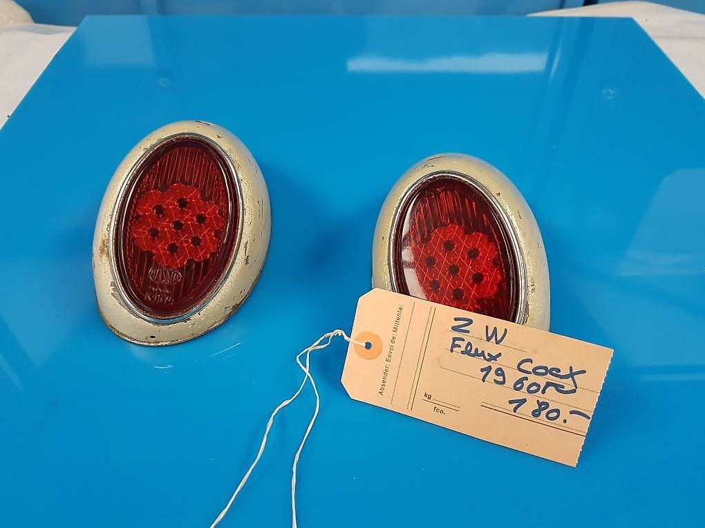Toutes les pièces auto: Feux Cox VW Käfer 1960 – D'occasion à Fully par Luvi