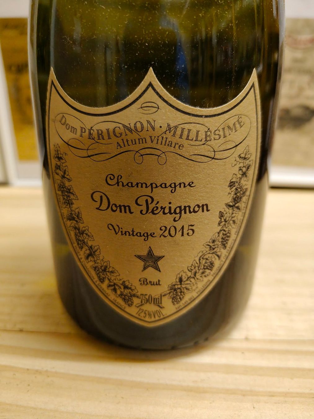 Vino: 2015 DOM PÉRIGNON – Nuovo e nell'imballaggio originale da Münchenstein venduto da weinundspirituosen 2