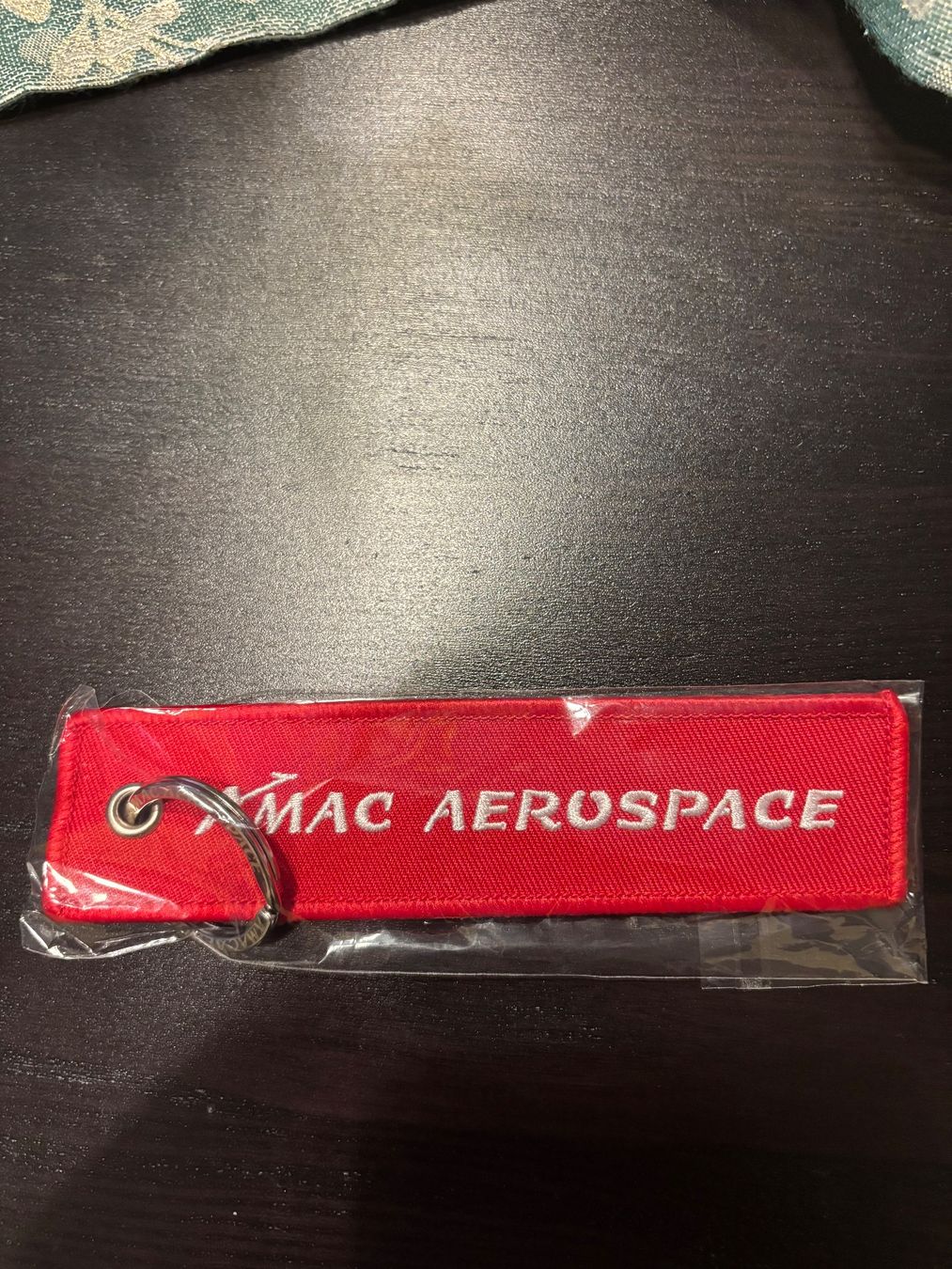 Porte-clés: AMAC Aerospace REMOVE BEFORE FLIGHT – Neuf avec emballage d'origine à Reinach BL par joa_r9s8