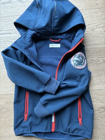 H&M Softshell Jacke, Gr. 116, Top Zustand für Frühling!