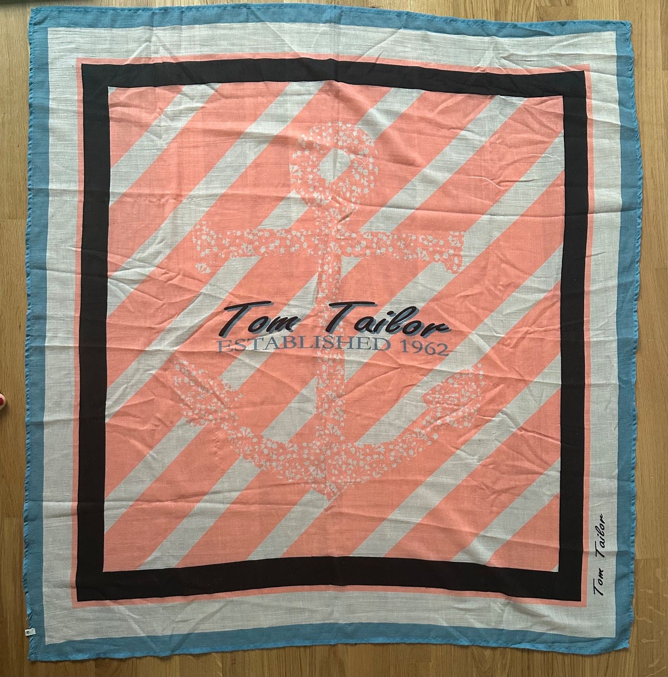 Tom Tailor Foulard & Sciarpe: Sommertuch Tom Tailor – Usato da Unterägeri venduto da StefanGekko